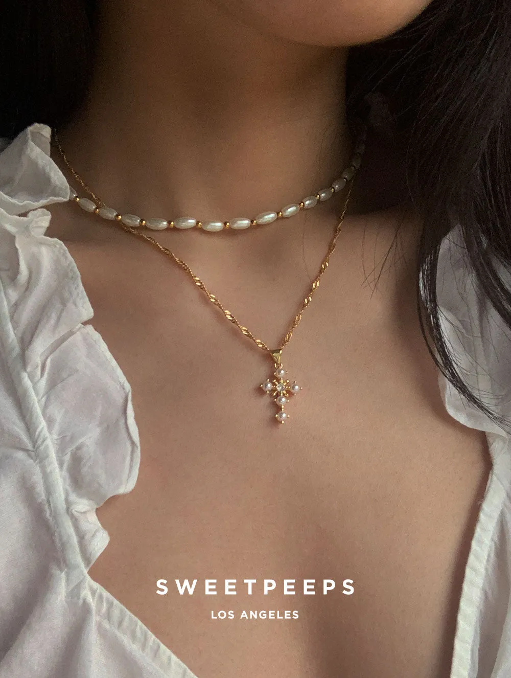 Classical Pearl Choker