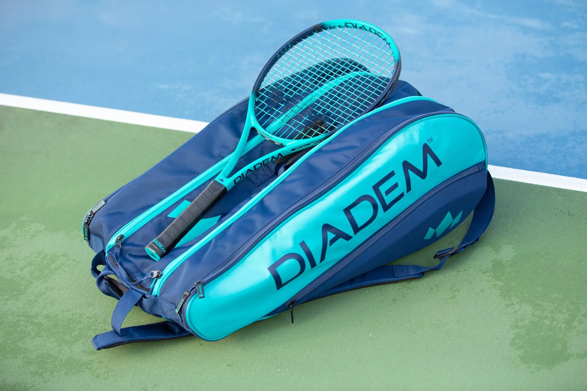 Diadem Tour 12 Pack Elevate Racket Bag (Teal/Navy) by Diadem Sports