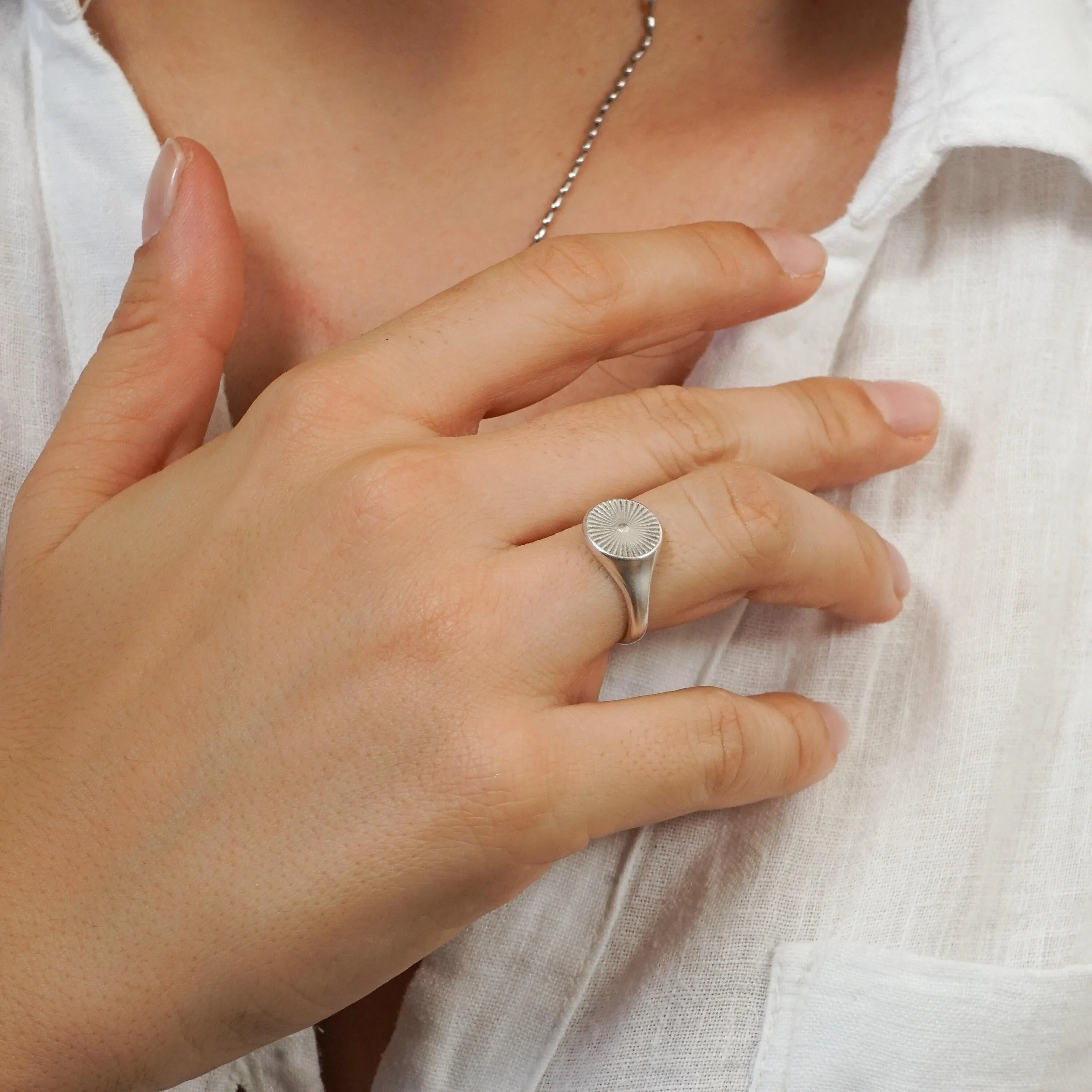 Silver-Plated Sun Rays Signet Ring