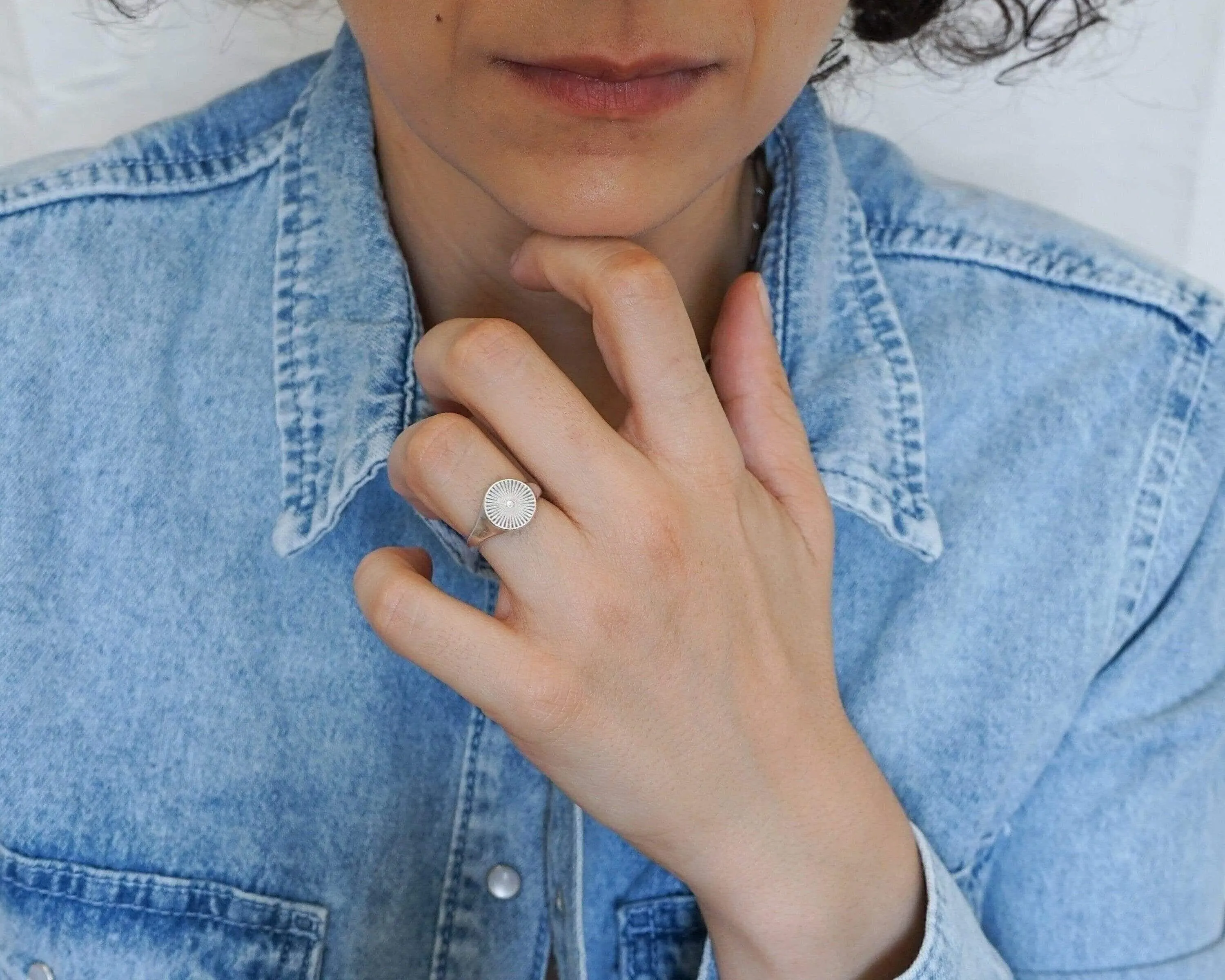 Silver-Plated Sun Rays Signet Ring